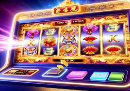 Win cluster display and payout Win cluster highlighting and payout display